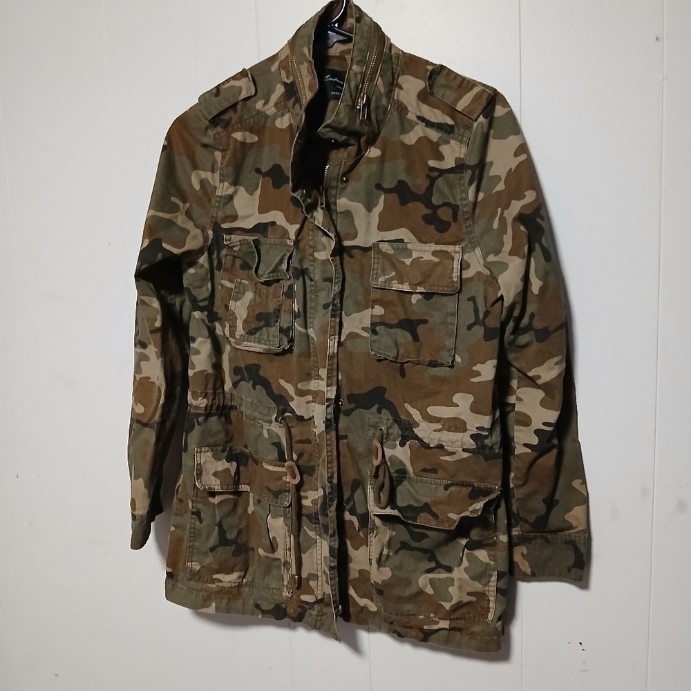 Endless love  ladies  camo jacket. Size Small